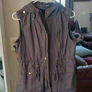 Terra & Sky Women's Charcoal Hooded Vest